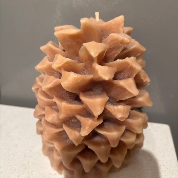 Beeswax Pine Cone Candle - Picture 4 of 4